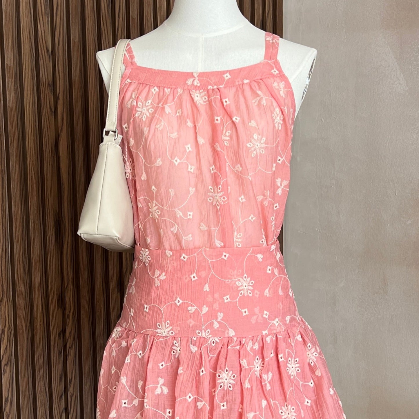 Blusa Tirantes Bordada