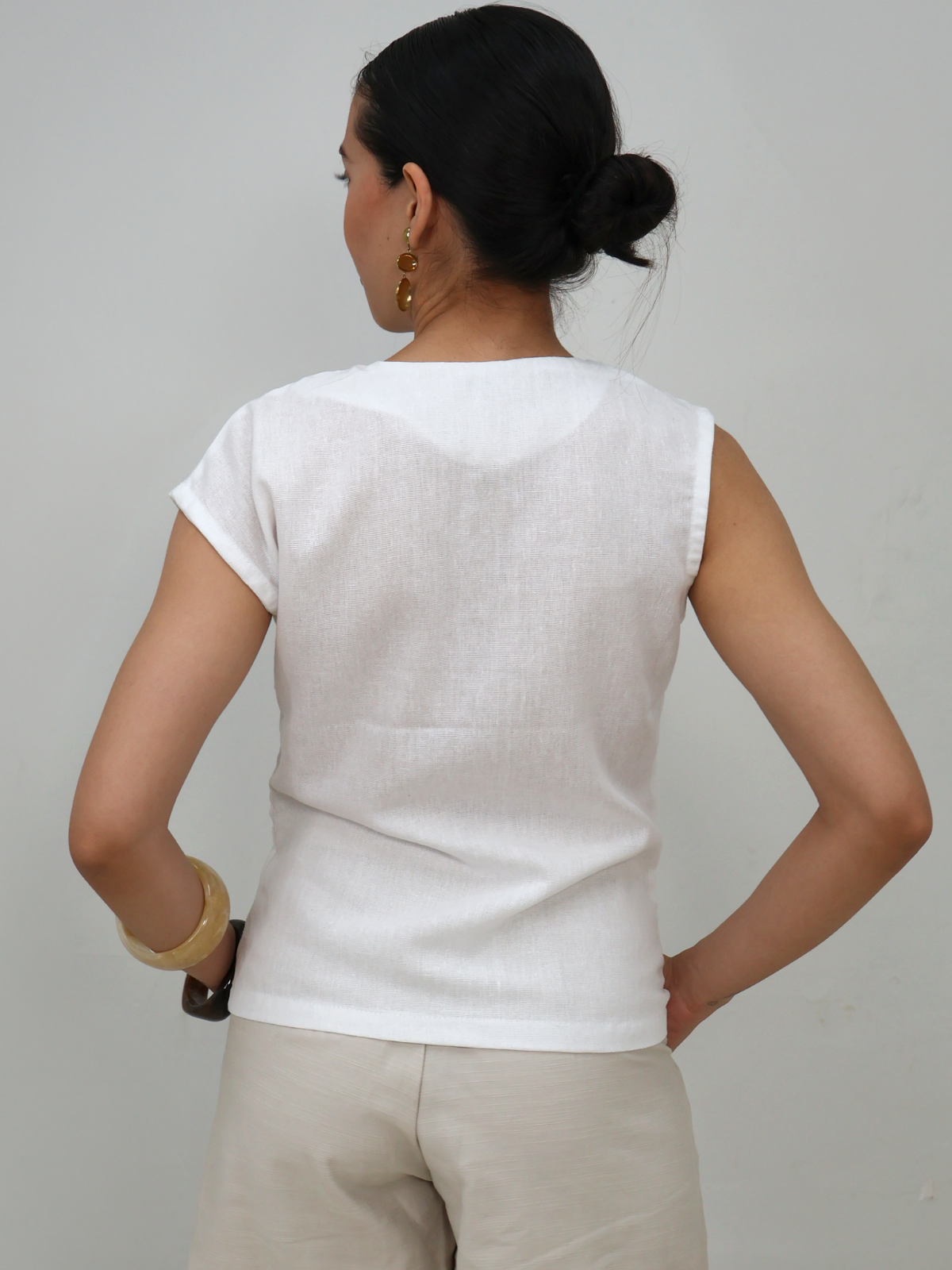 Blusa asimétrica con botones - Punto Sole