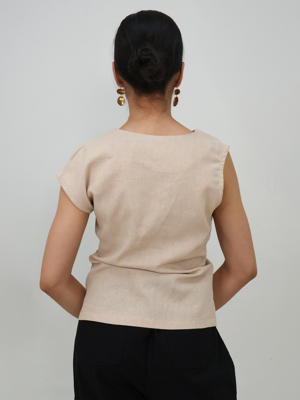 Blusa asimétrica con botones - Punto Sole