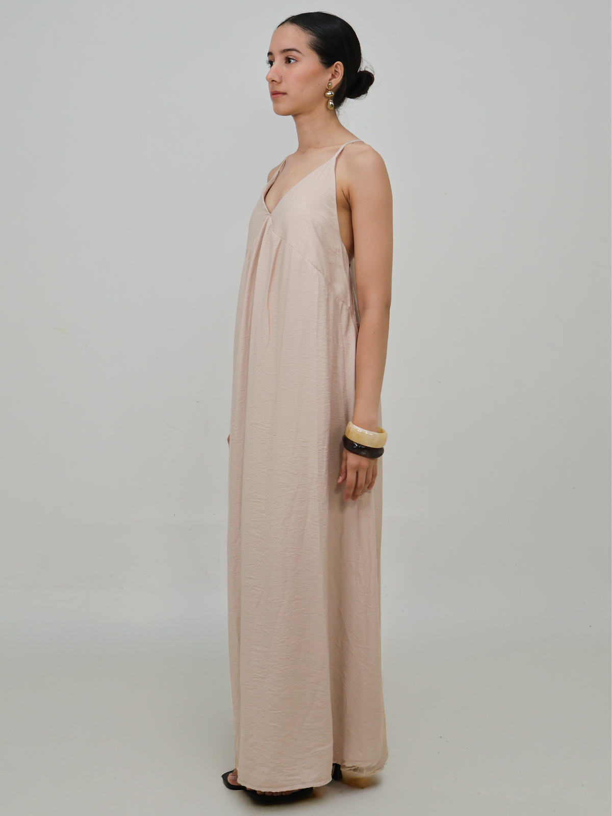Vestido fluido con tirantes - Punto Sole