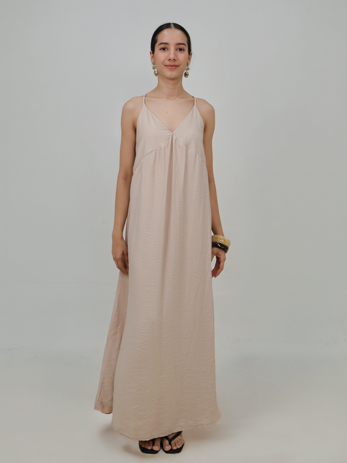 Vestido fluido con tirantes - Punto Sole
